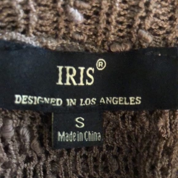 Iris Designed in LA  Taupe Open Weave Long Sleeve Lace Hem Tunic Sweater - Picture 9 of 11